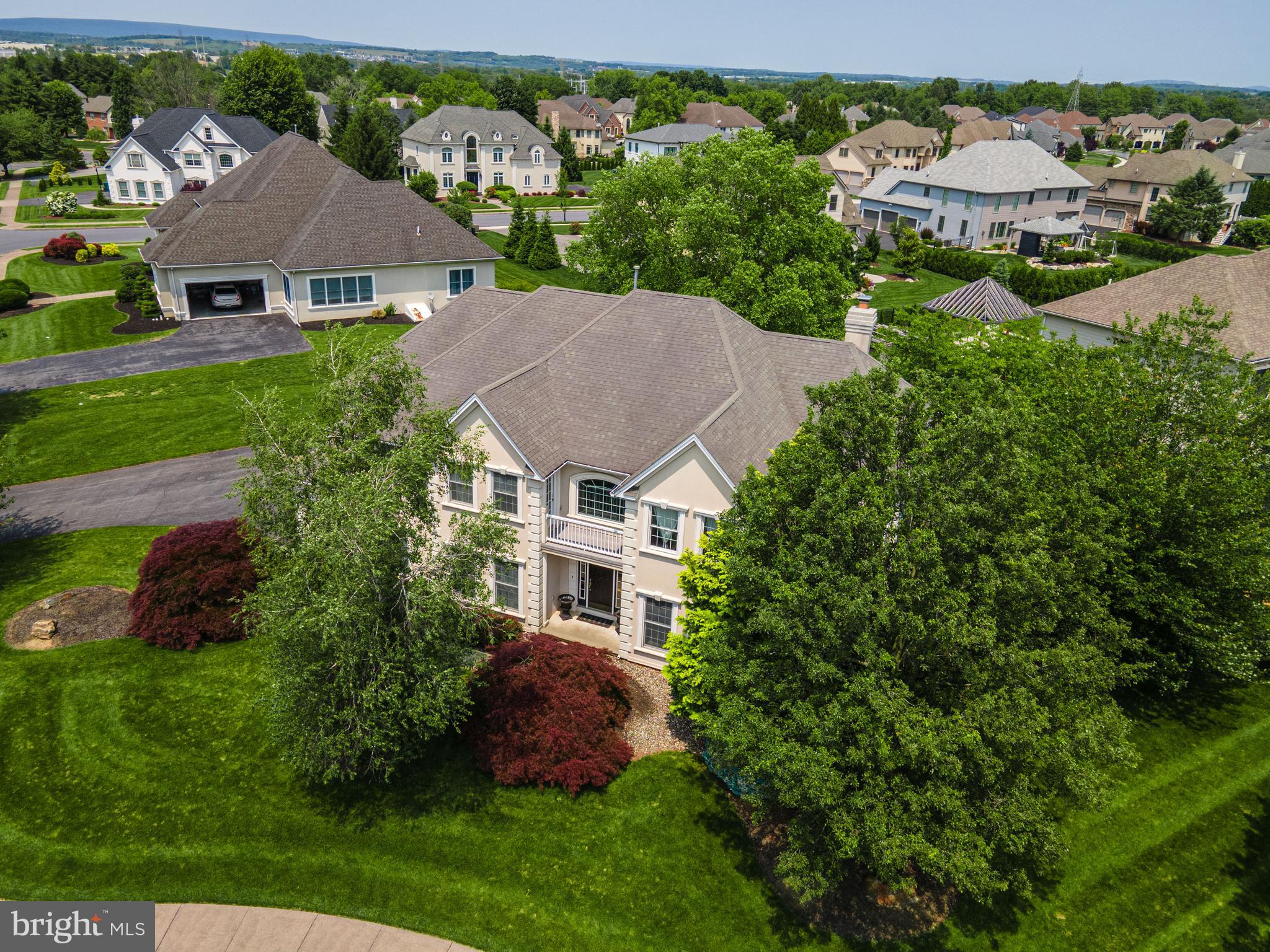 49 Central Dr