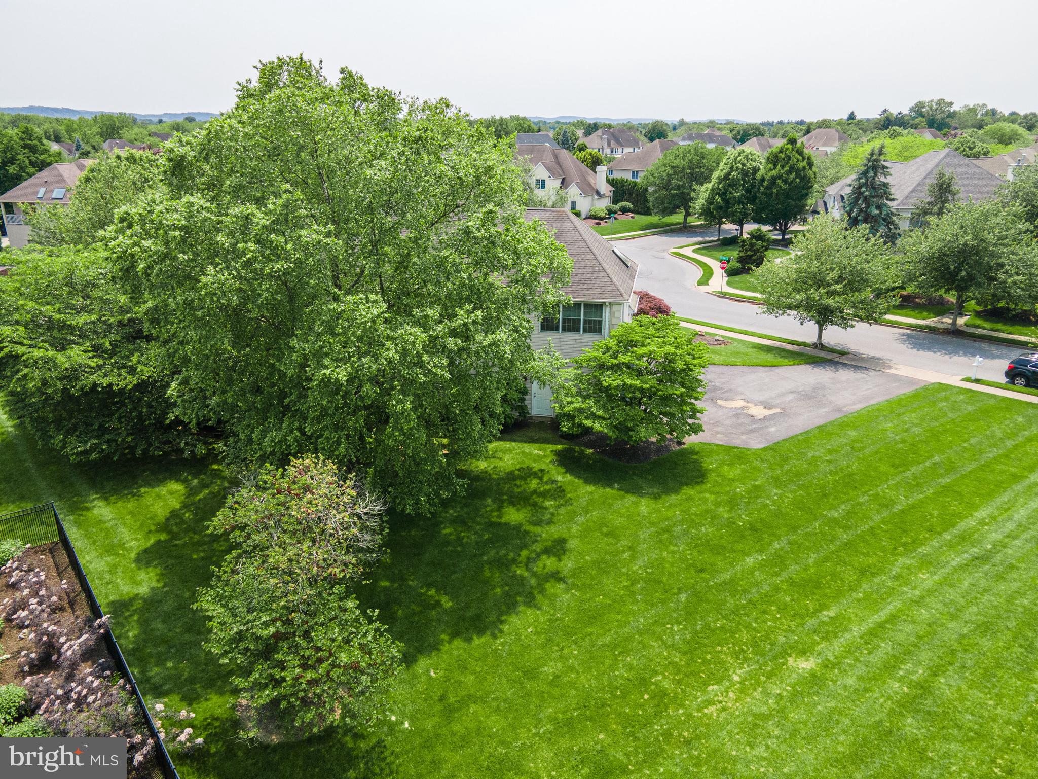 49 Central Dr
