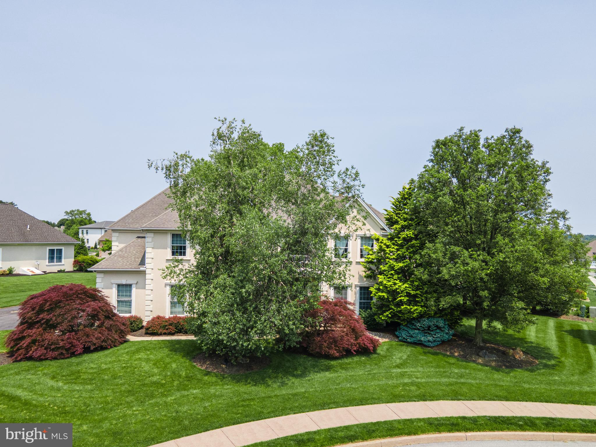49 Central Dr