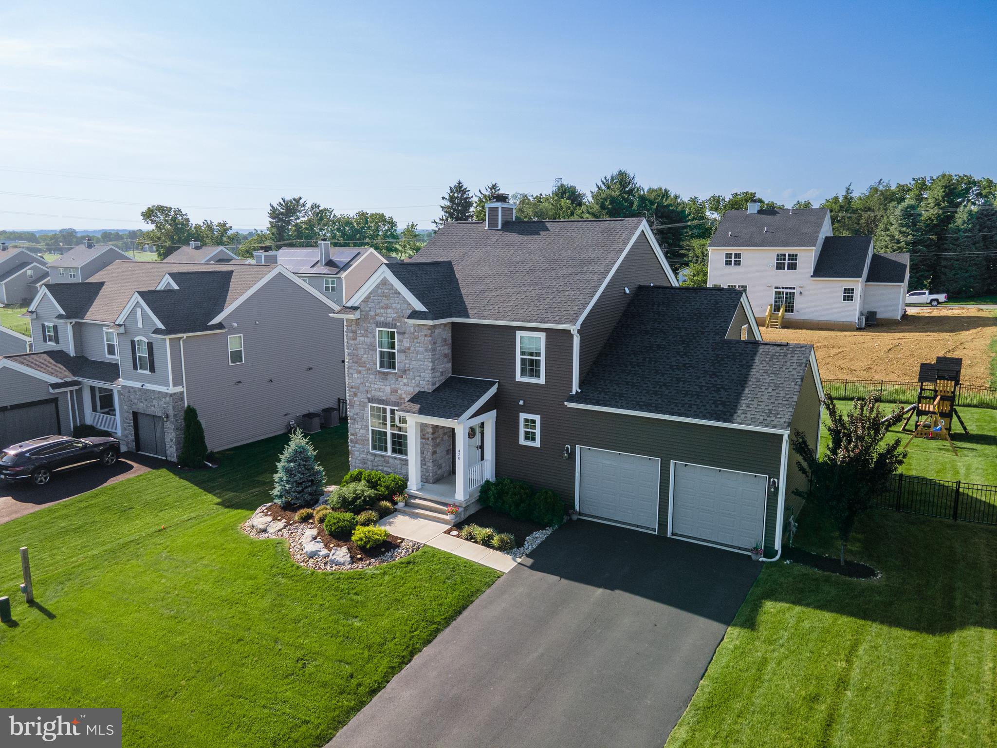 420 Rinaldi Ln