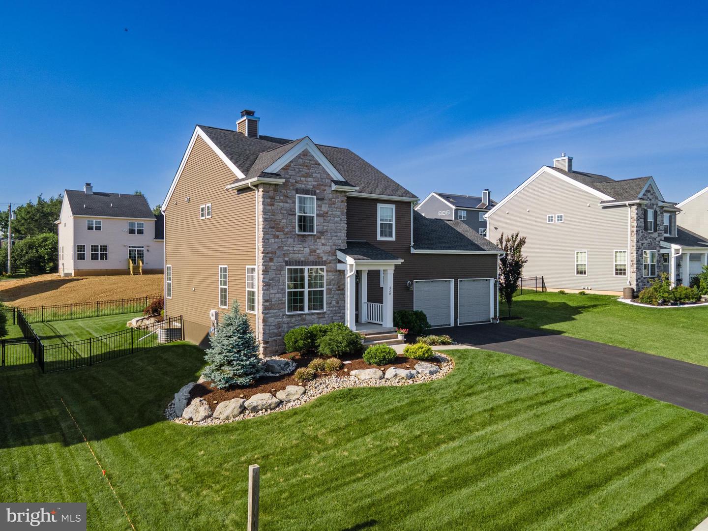 420 Rinaldi Ln