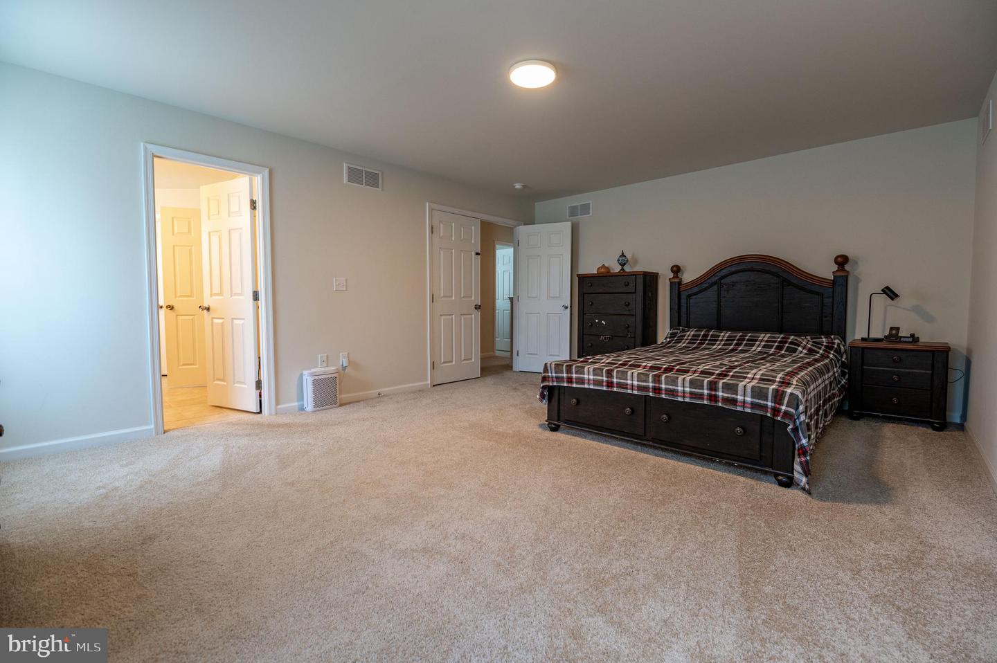 320 Bendelow Ln