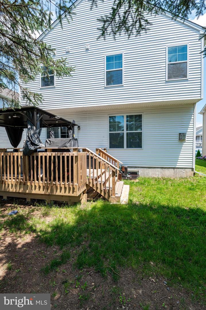 320 Bendelow Ln