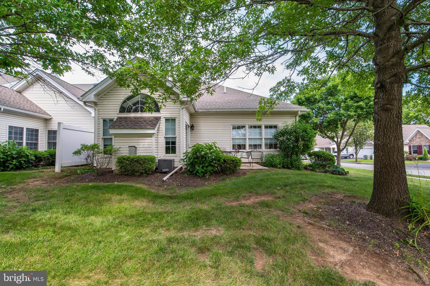 18 Kent Ln