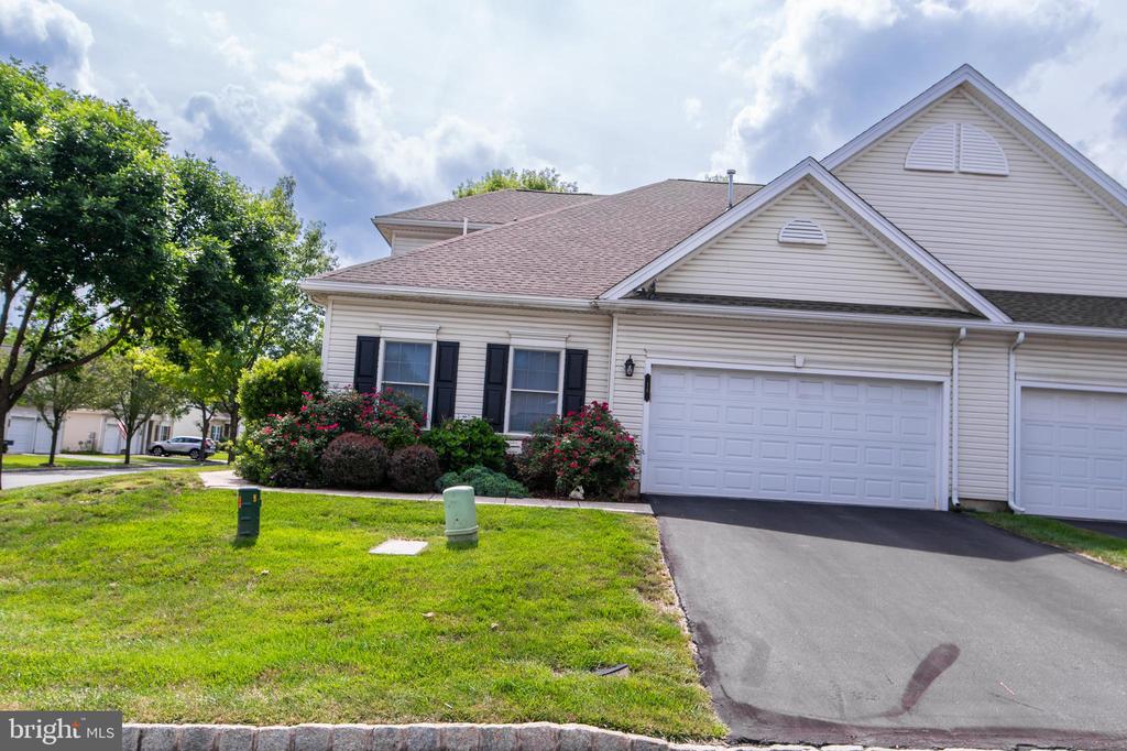 18 Kent Ln