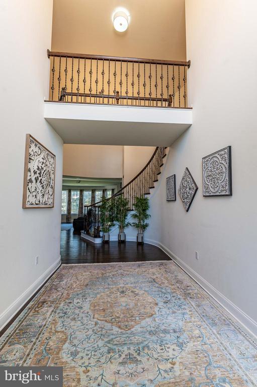 62 SURREY DRIVE