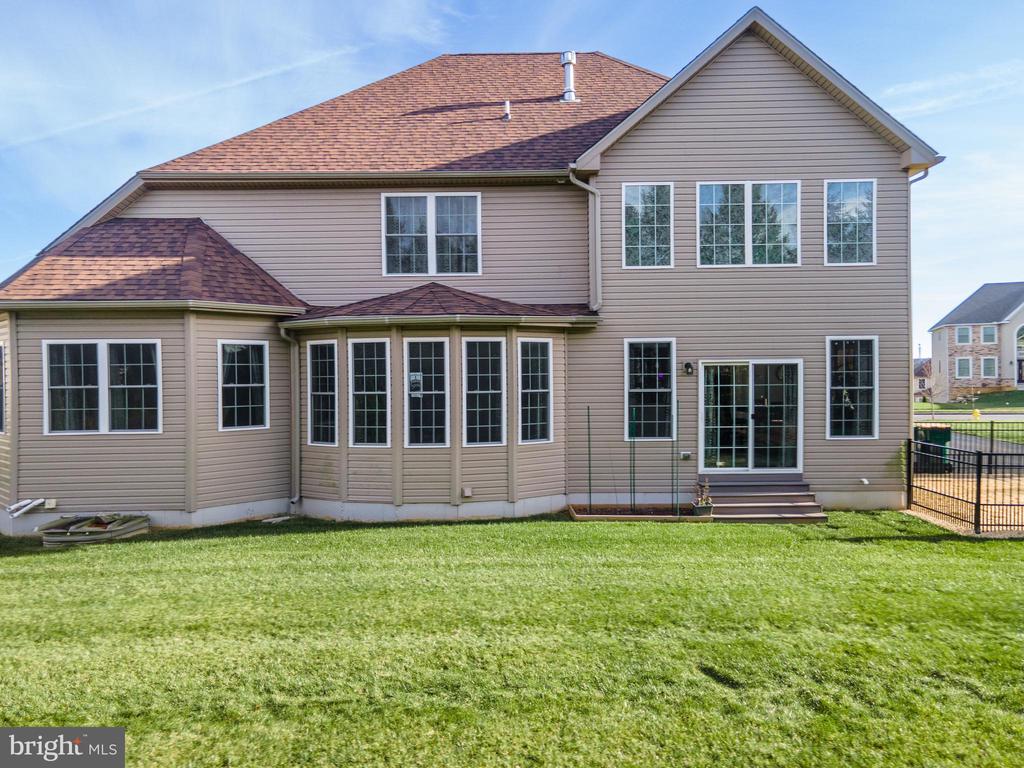 62 SURREY DRIVE