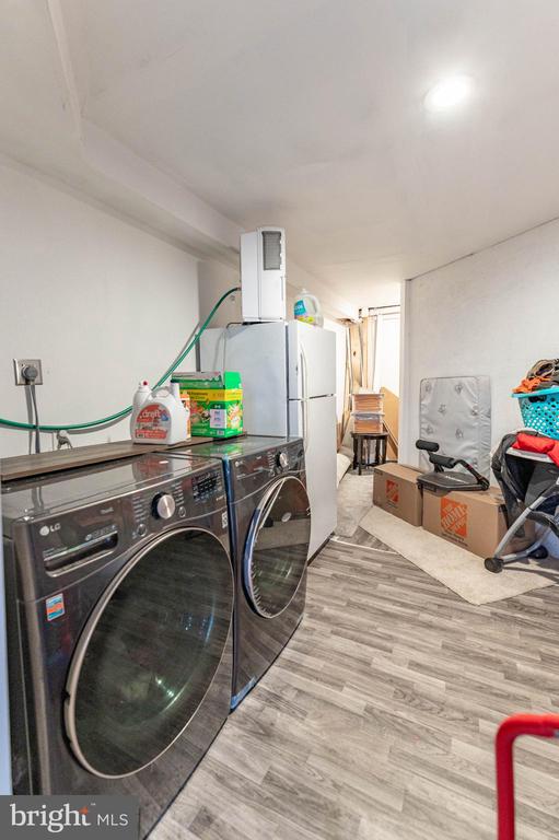 2950 SANTEE DRIVE