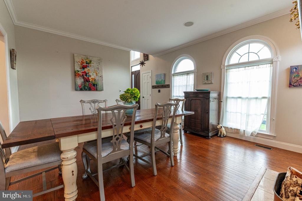 4260 FARMERSVILLE COURT