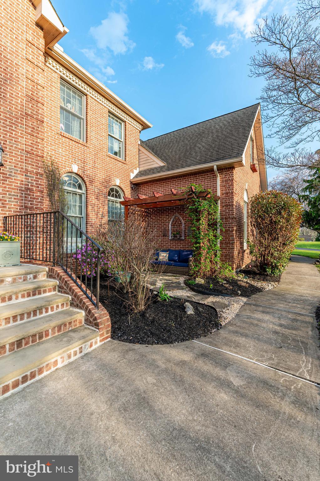 4260 FARMERSVILLE COURT