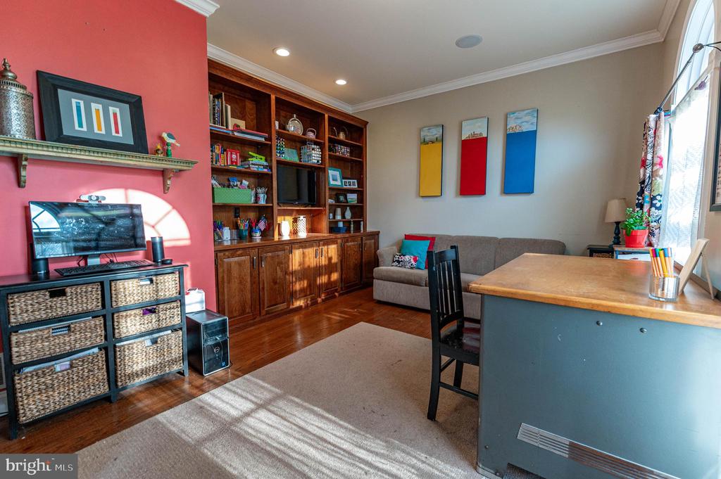 4260 FARMERSVILLE COURT