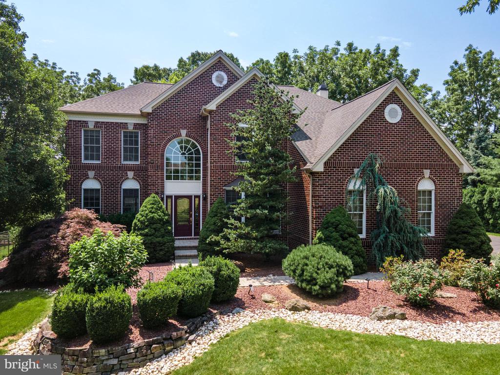 4140 DOUGLAS DRIVE