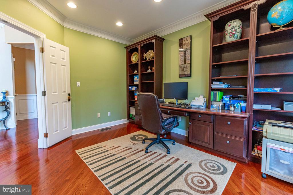4140 DOUGLAS DRIVE