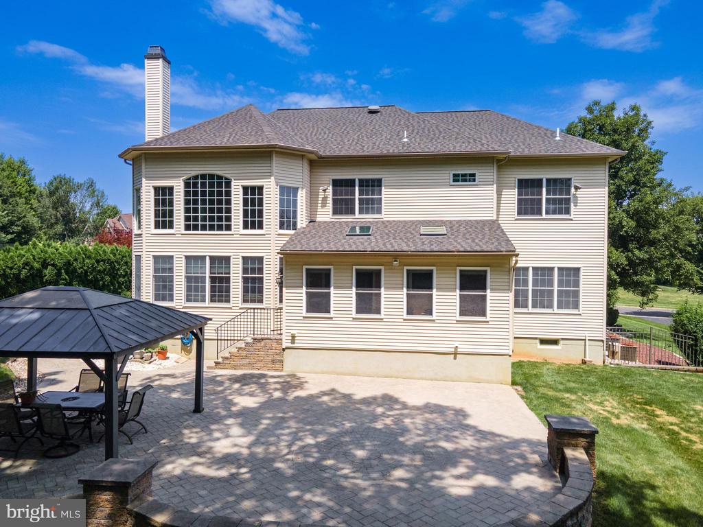 4140 DOUGLAS DRIVE