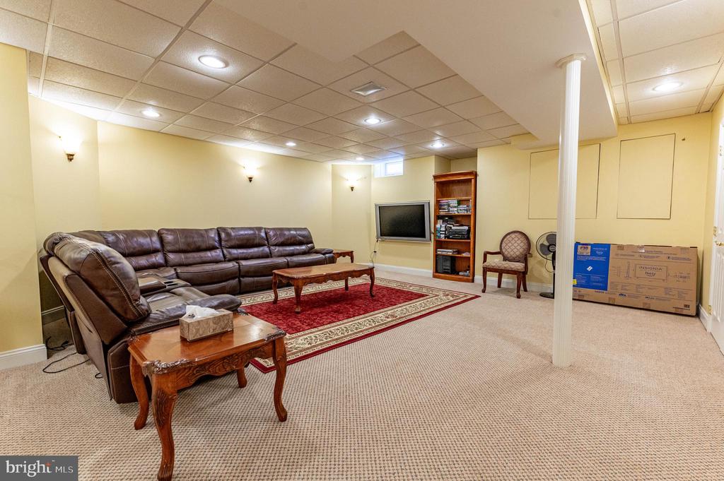 4140 DOUGLAS DRIVE