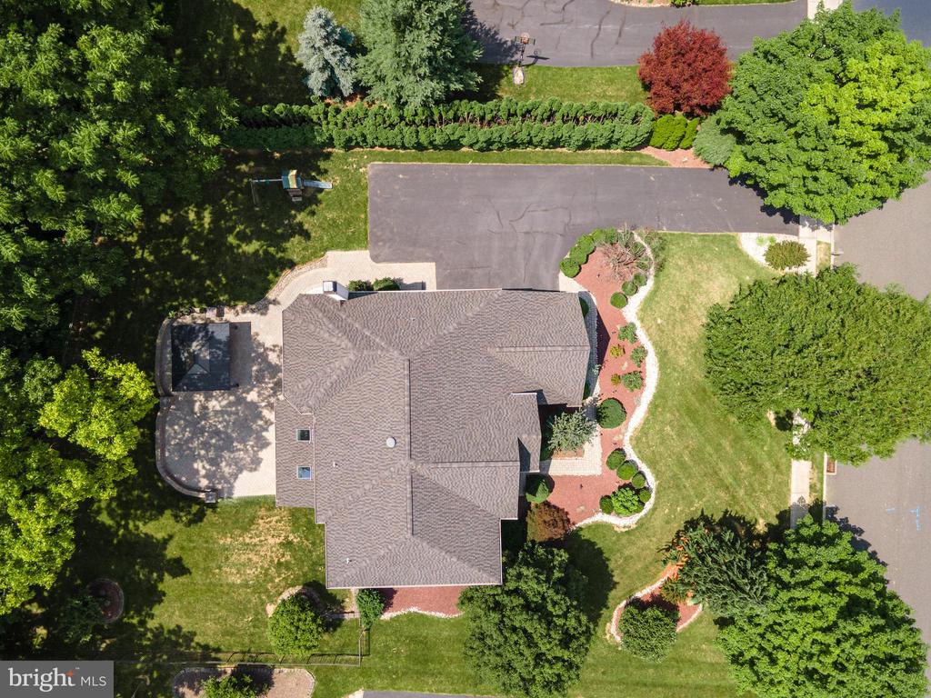 4140 DOUGLAS DRIVE