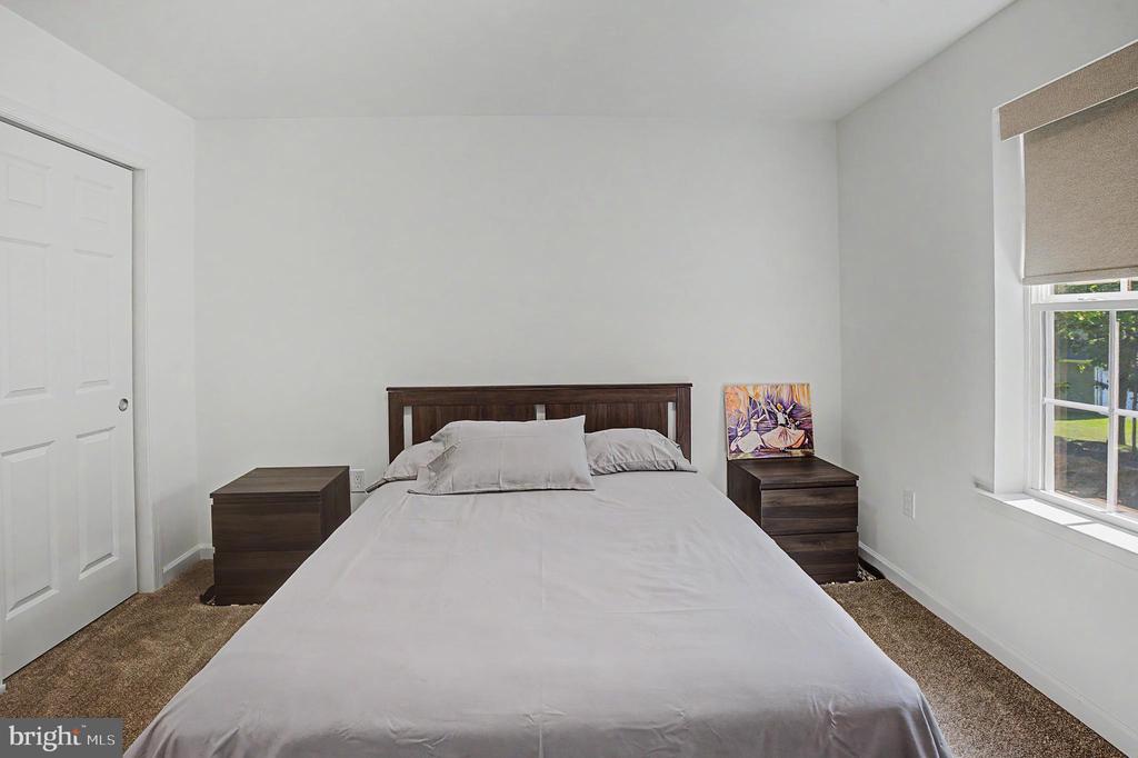 2668 HOLLOW VIEW DRIVE