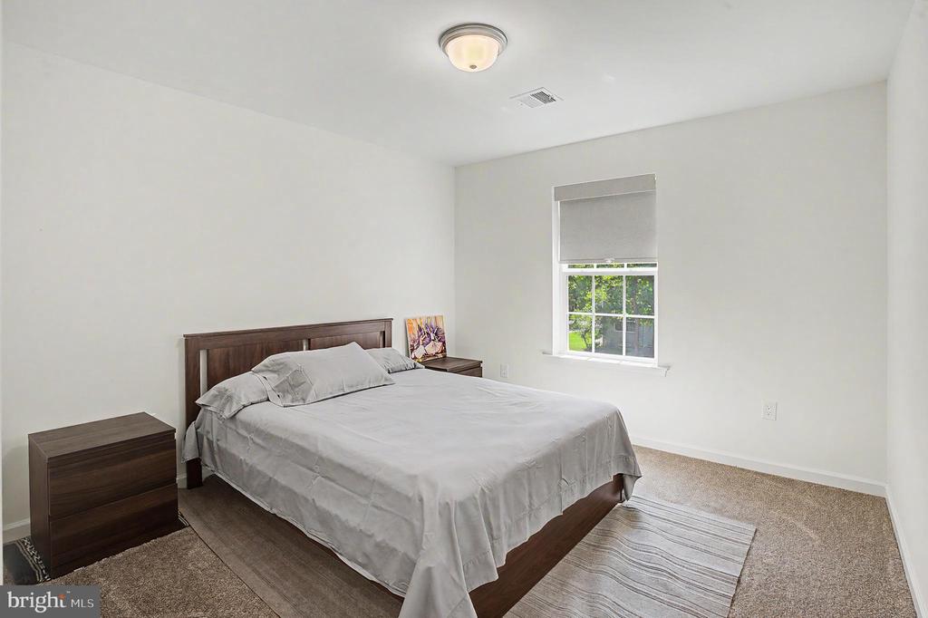 2668 HOLLOW VIEW DRIVE