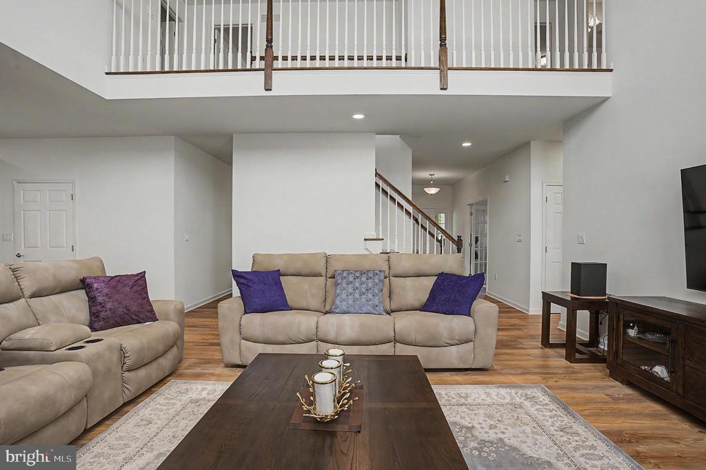 2668 HOLLOW VIEW DRIVE
