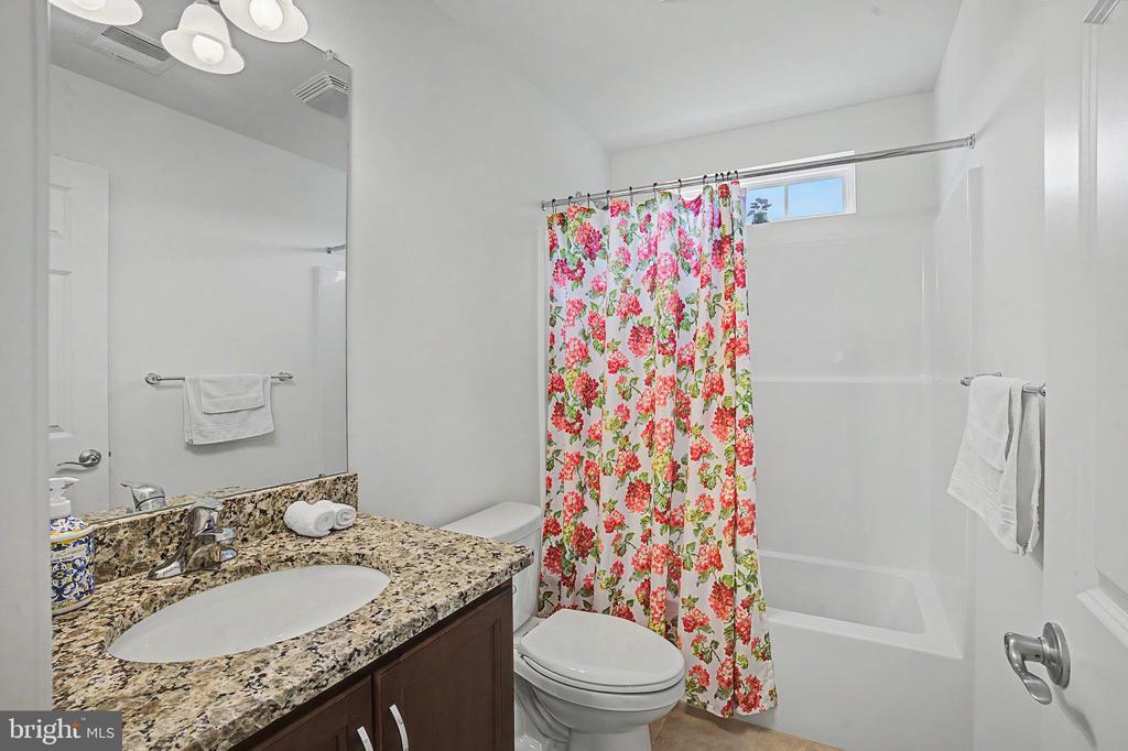 2668 HOLLOW VIEW DRIVE