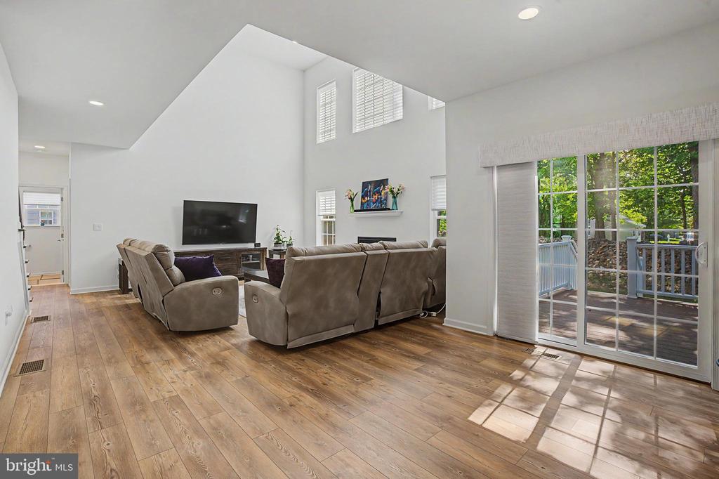 2668 HOLLOW VIEW DRIVE