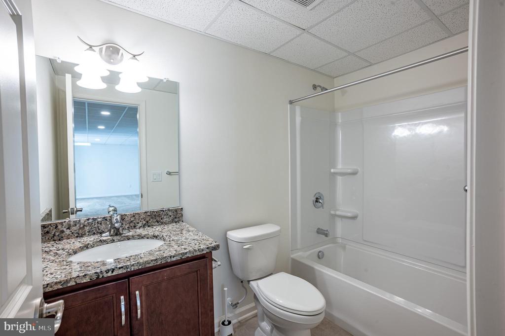 2668 HOLLOW VIEW DRIVE