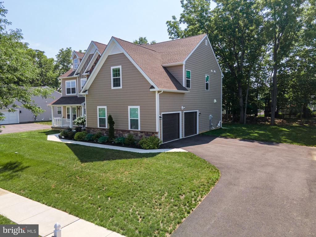 2668 HOLLOW VIEW DRIVE