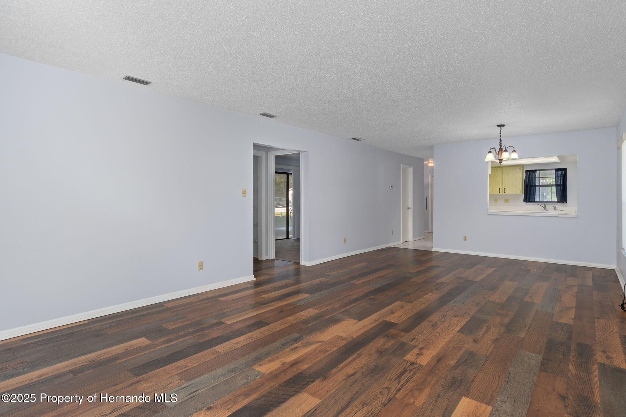 72 Chinaberry Circle