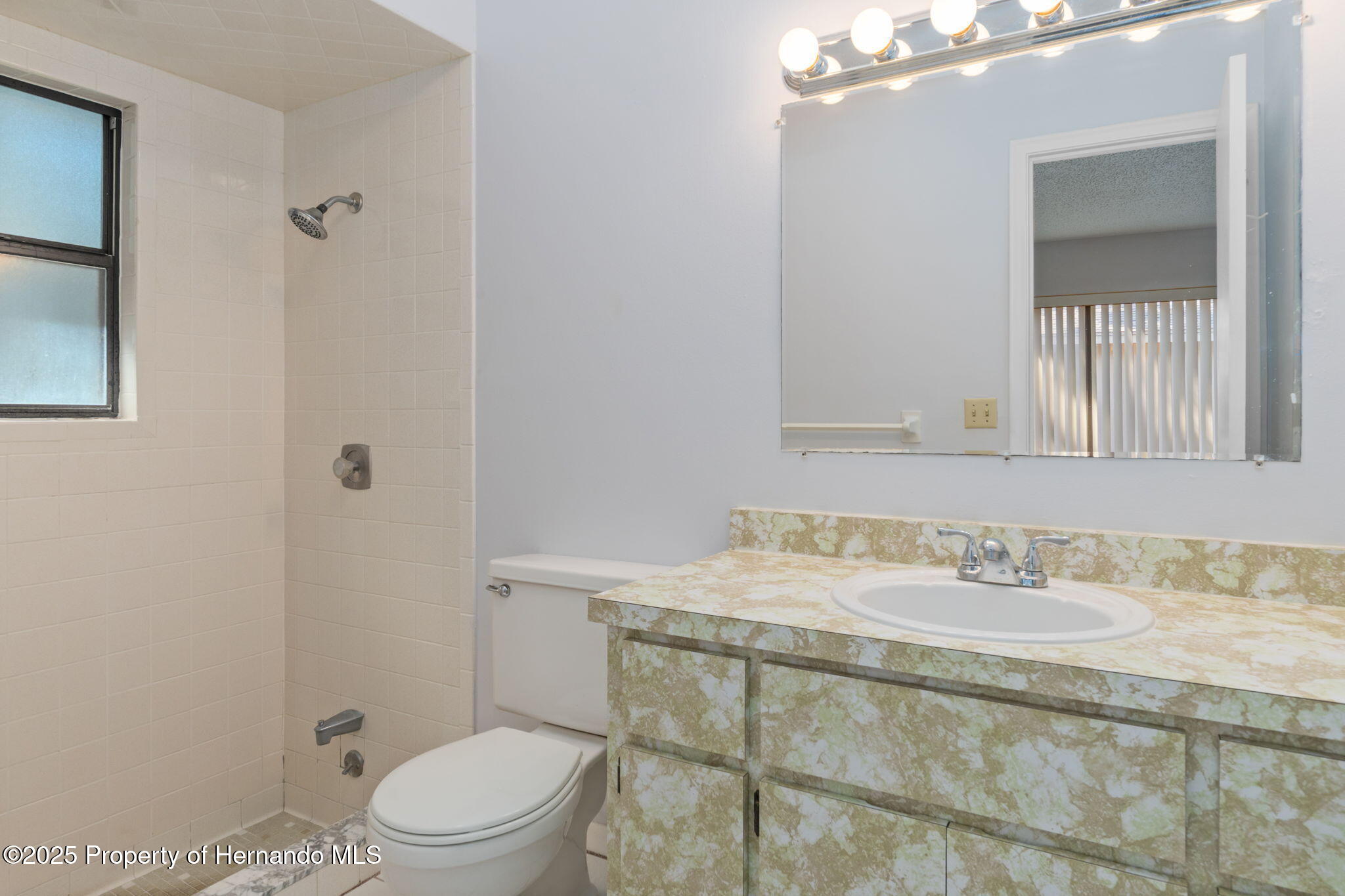 72 Chinaberry Circle