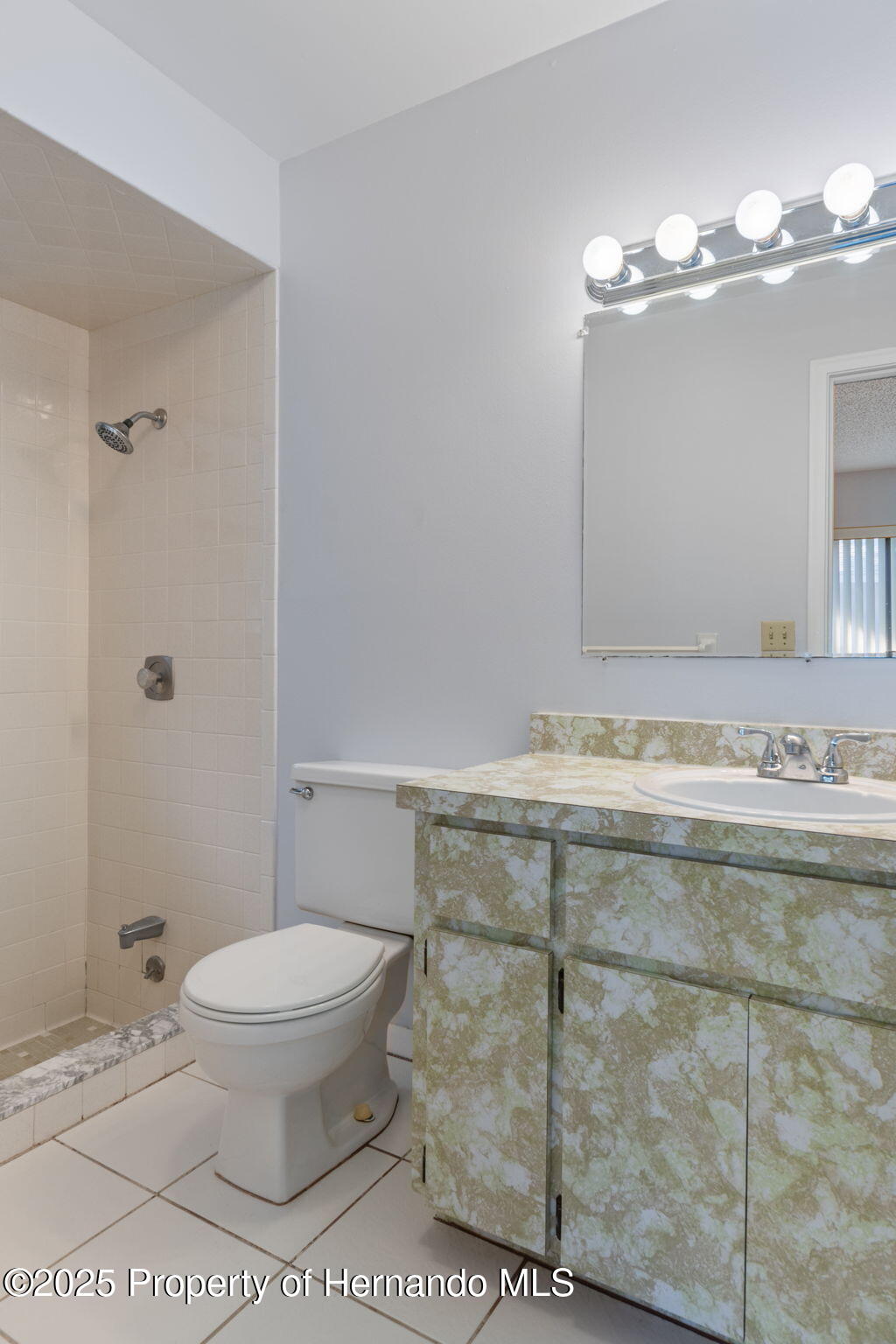 72 Chinaberry Circle