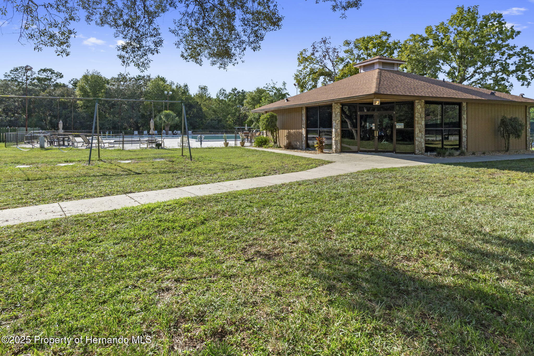 72 Chinaberry Circle