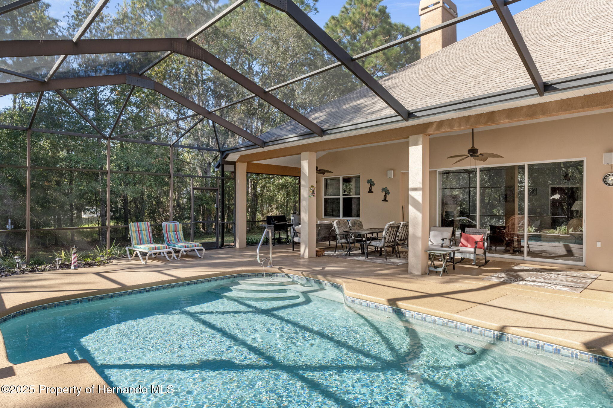 1376 E Cleveland St Street