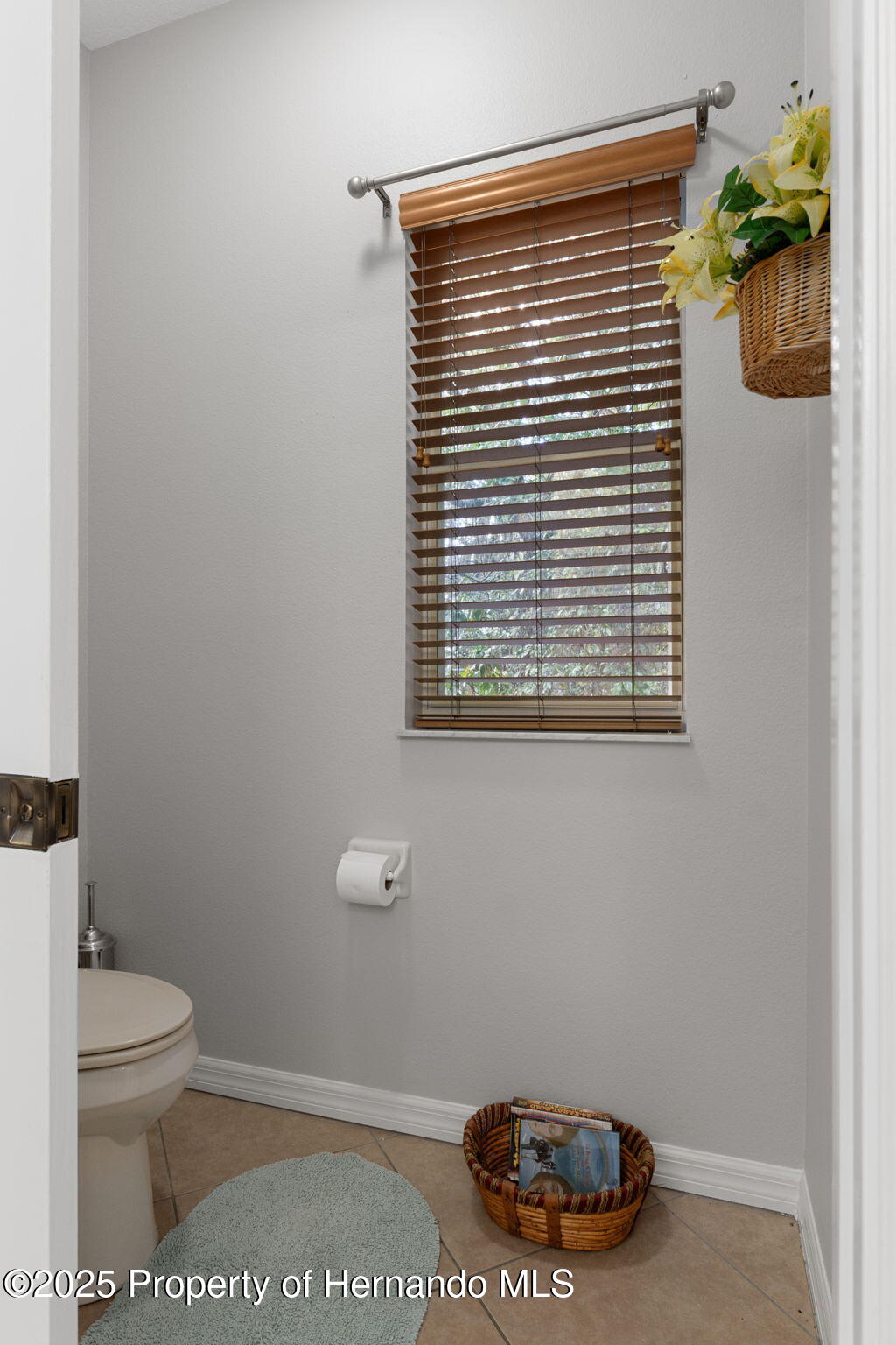 1376 E Cleveland St Street