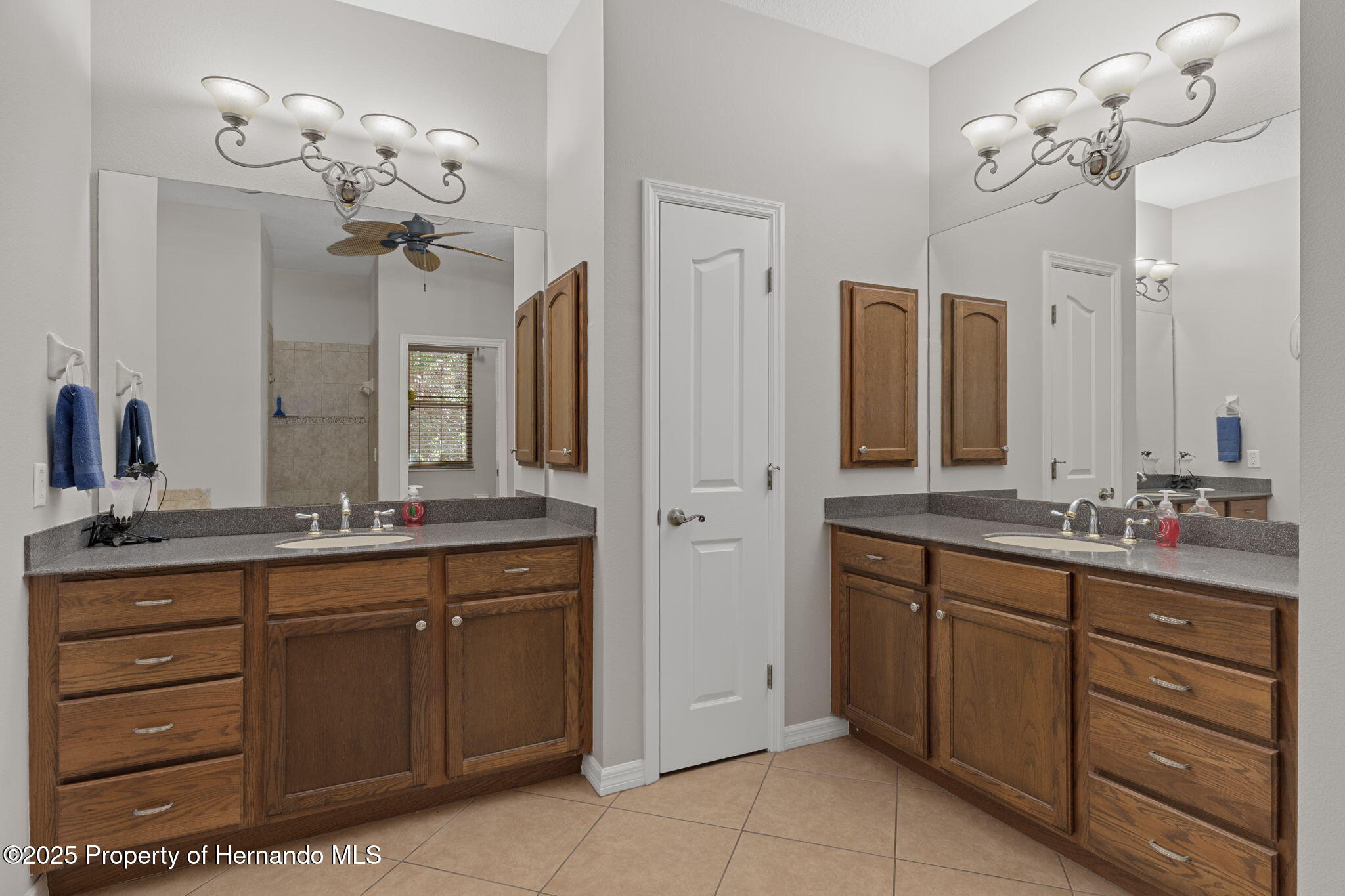 1376 E Cleveland St Street