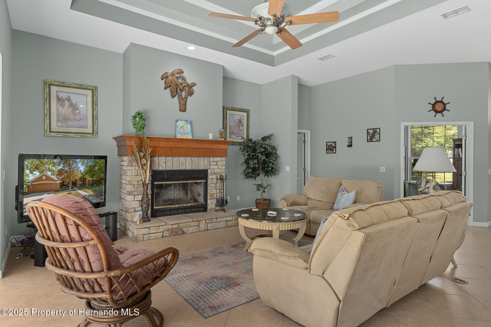 1376 E Cleveland St Street