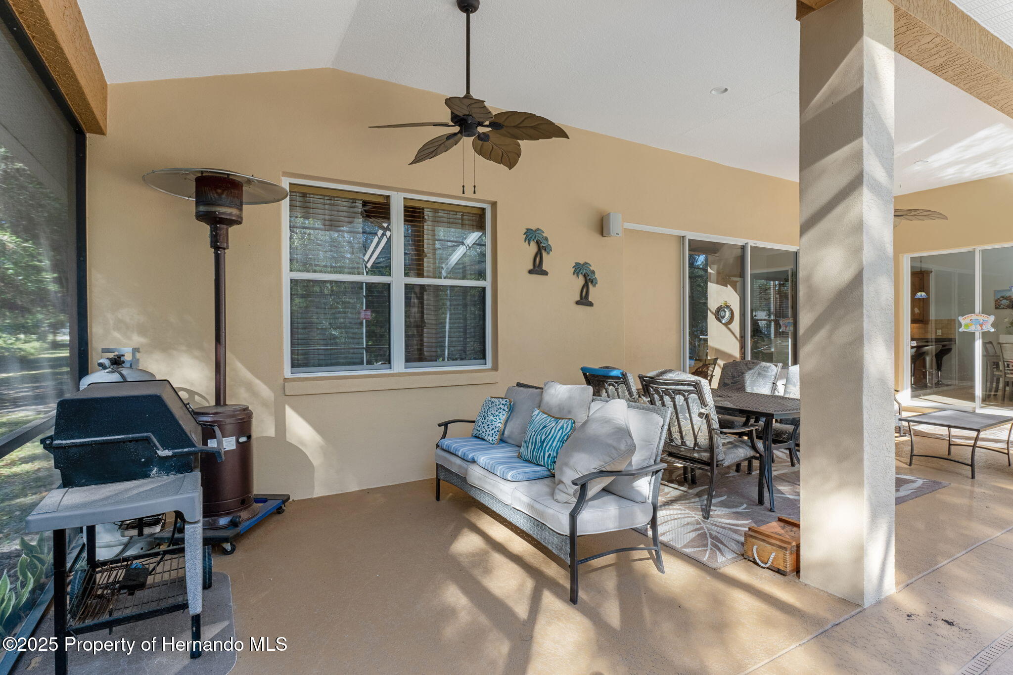 1376 E Cleveland St Street