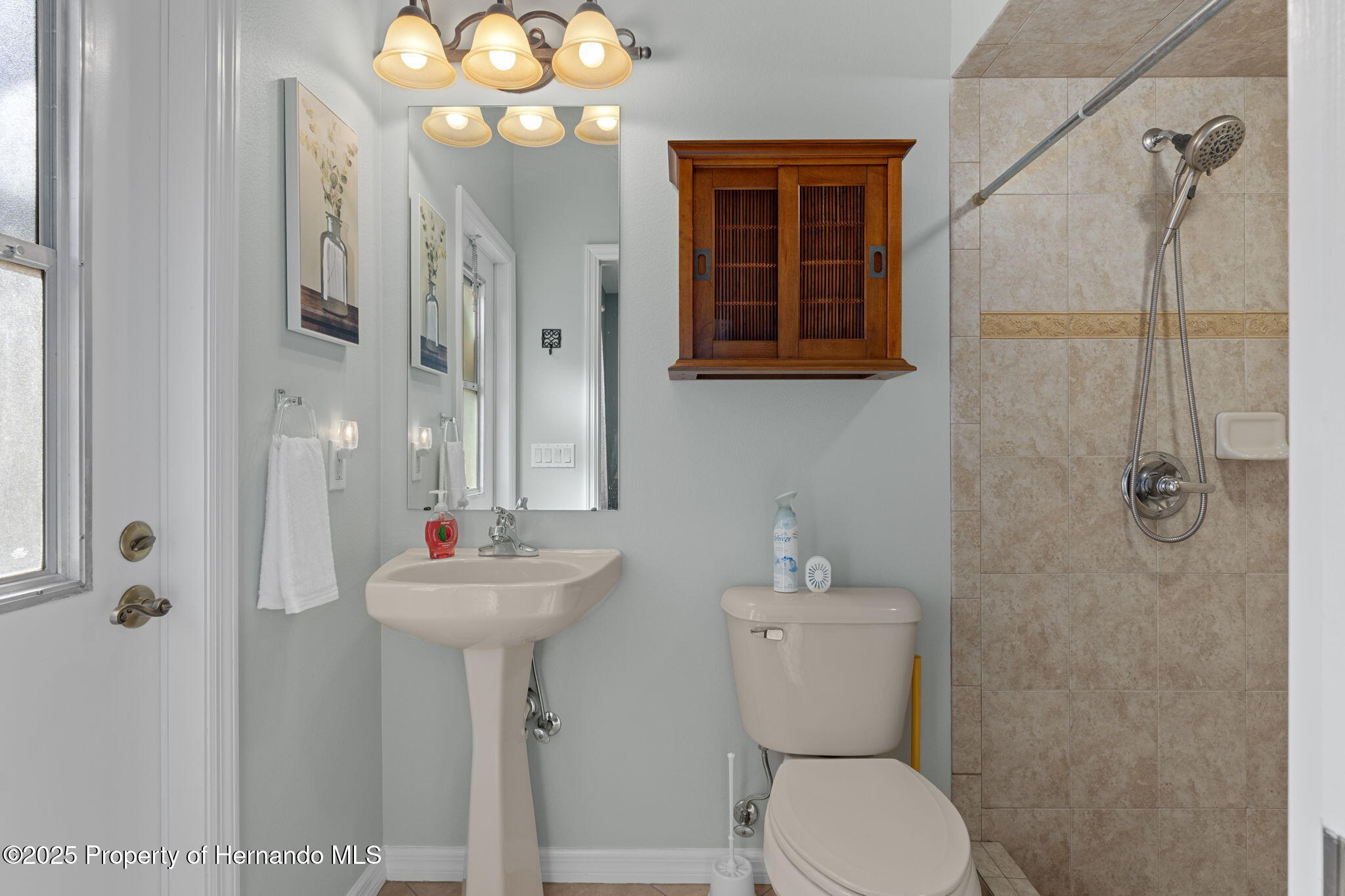 1376 E Cleveland St Street