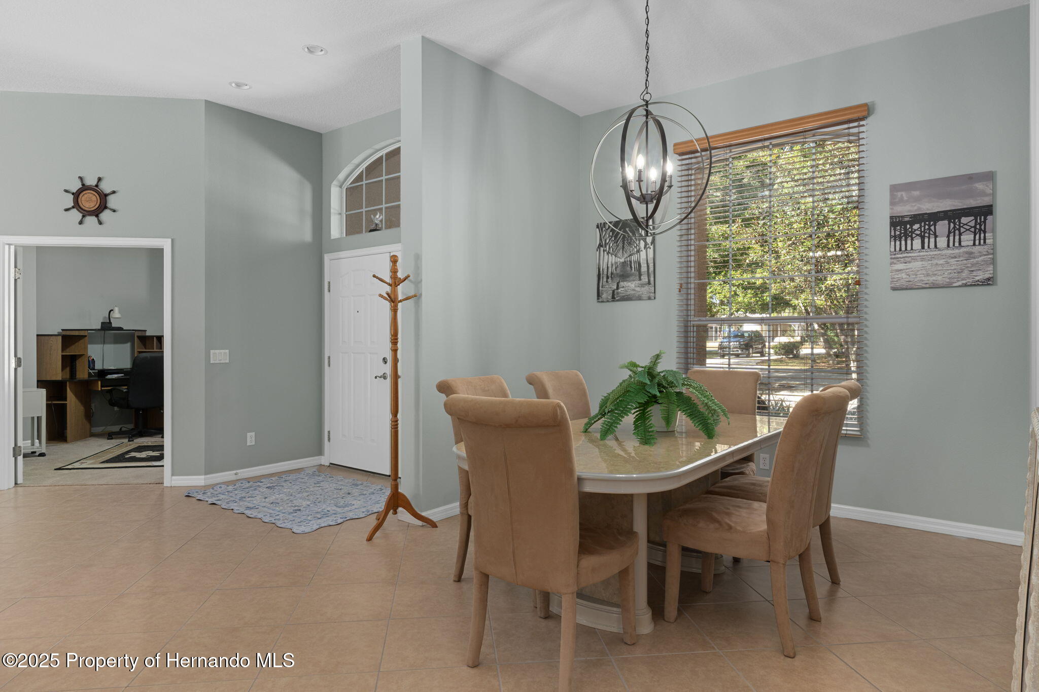 1376 E Cleveland St Street