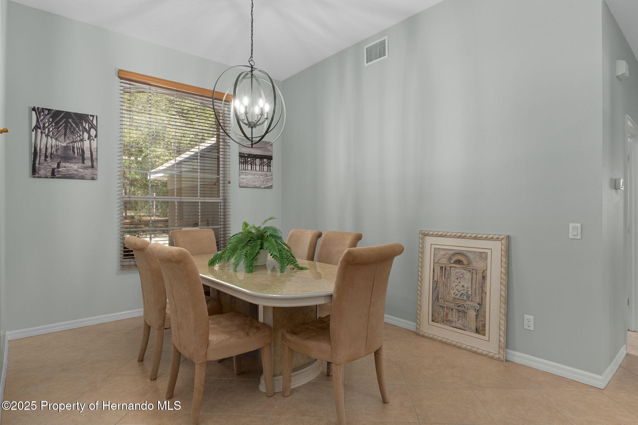 1376 E Cleveland St Street