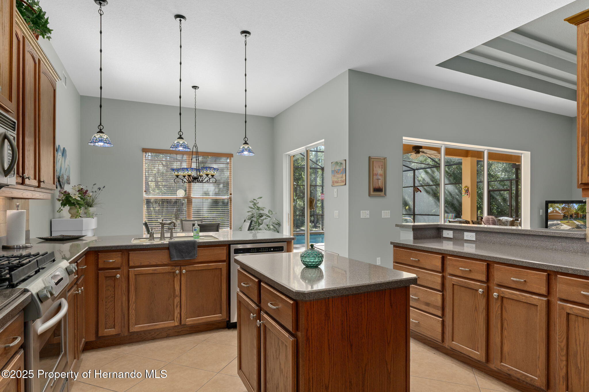 1376 E Cleveland St Street