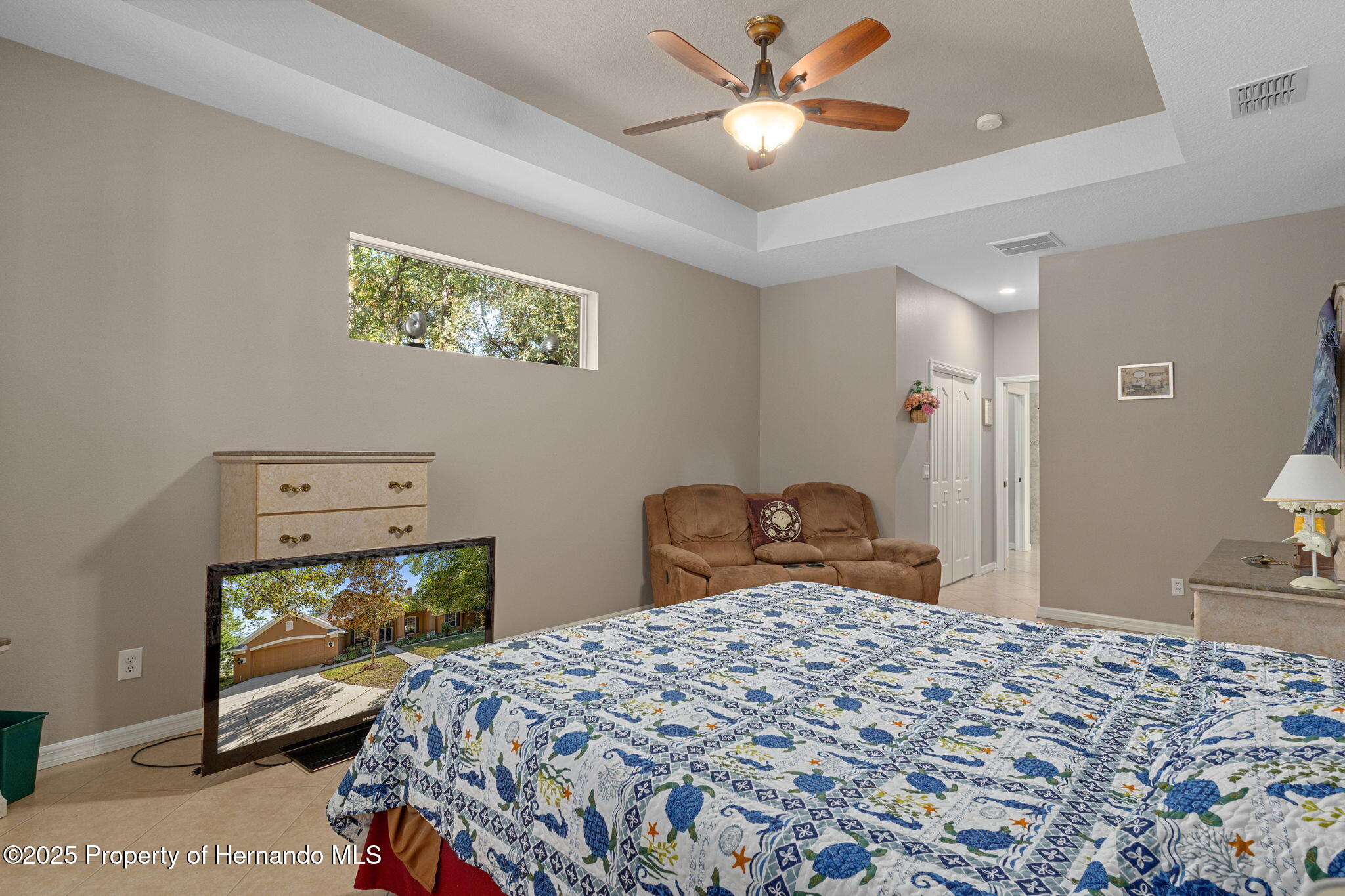 1376 E Cleveland St Street