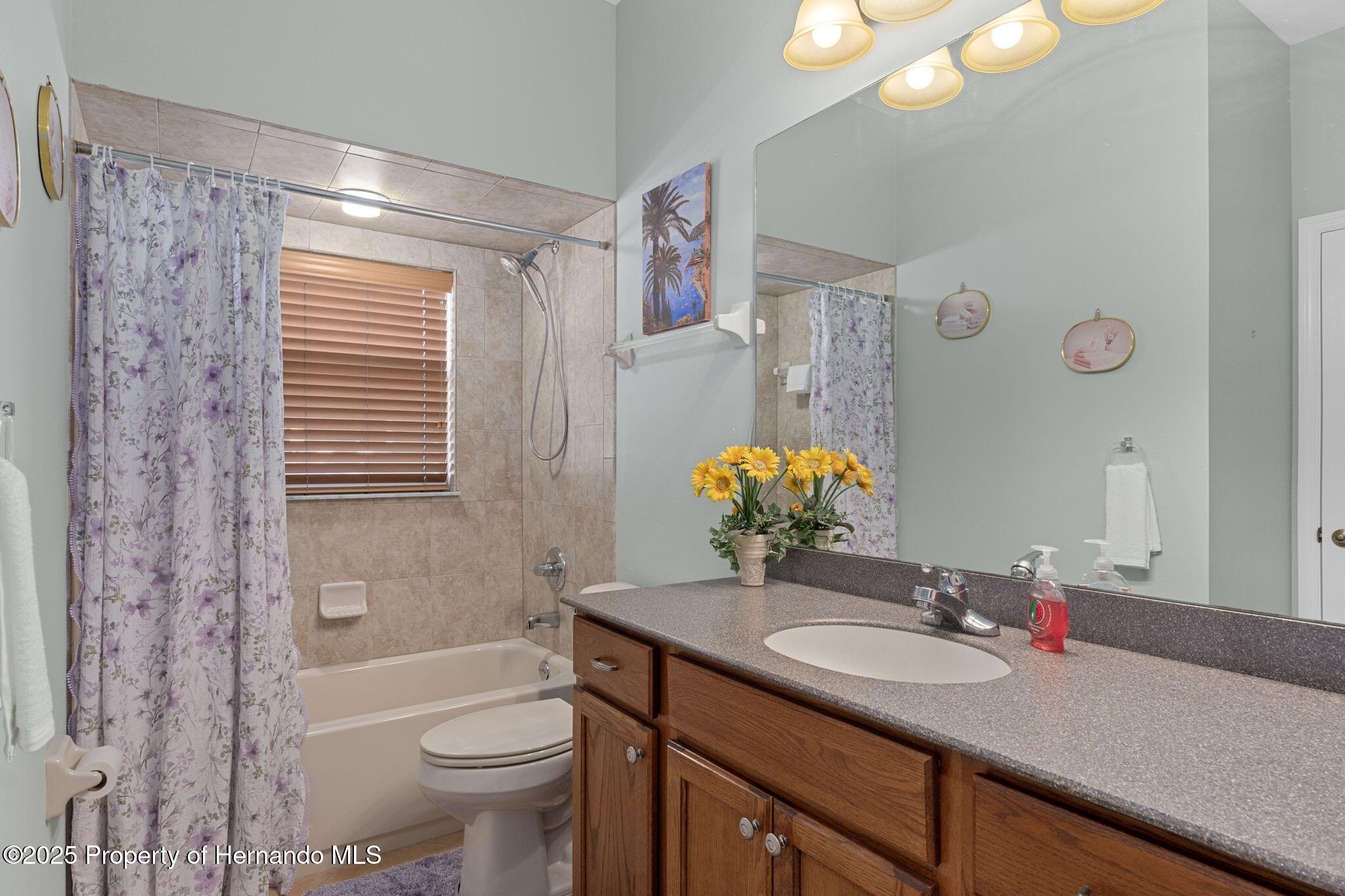 1376 E Cleveland St Street