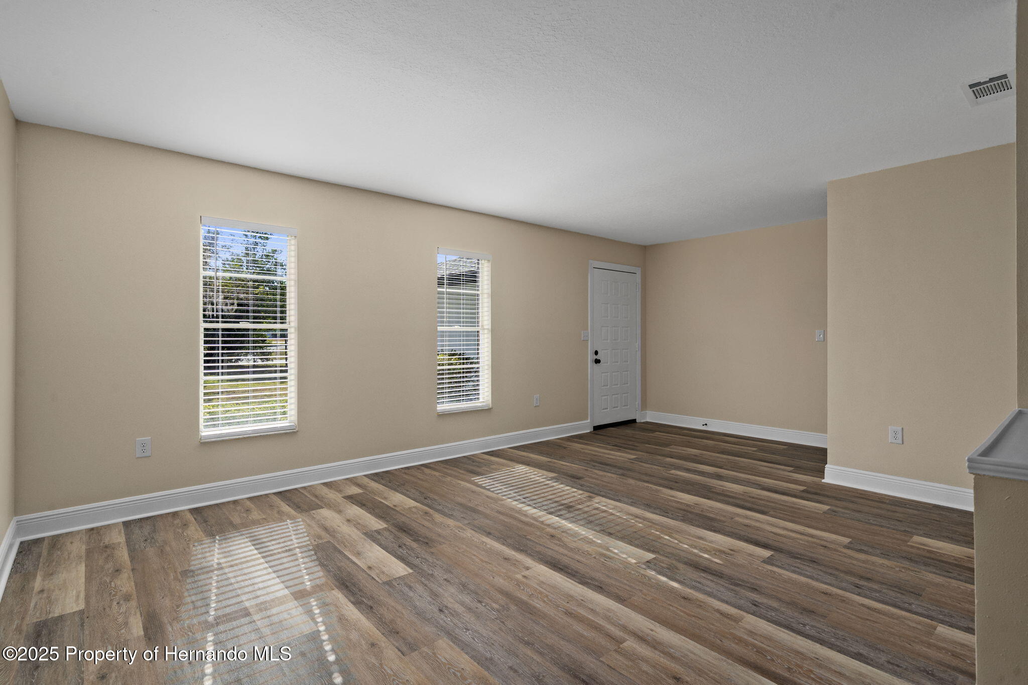 14031 Barlington Street