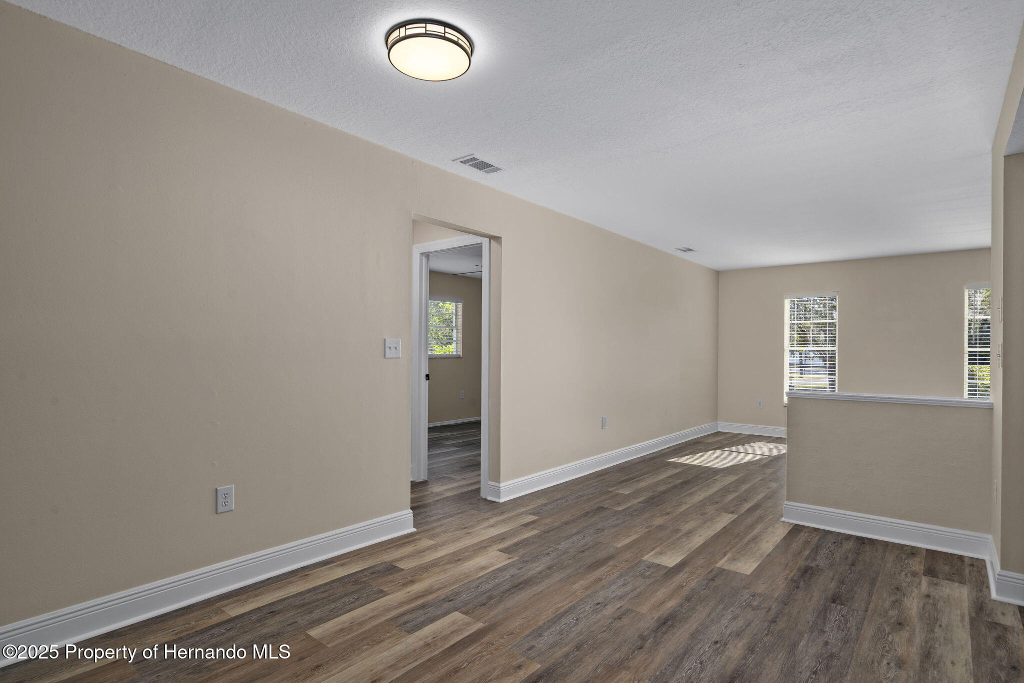 14031 Barlington Street