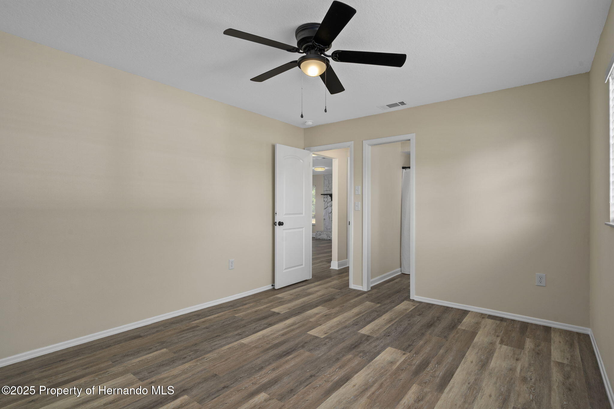 14031 Barlington Street