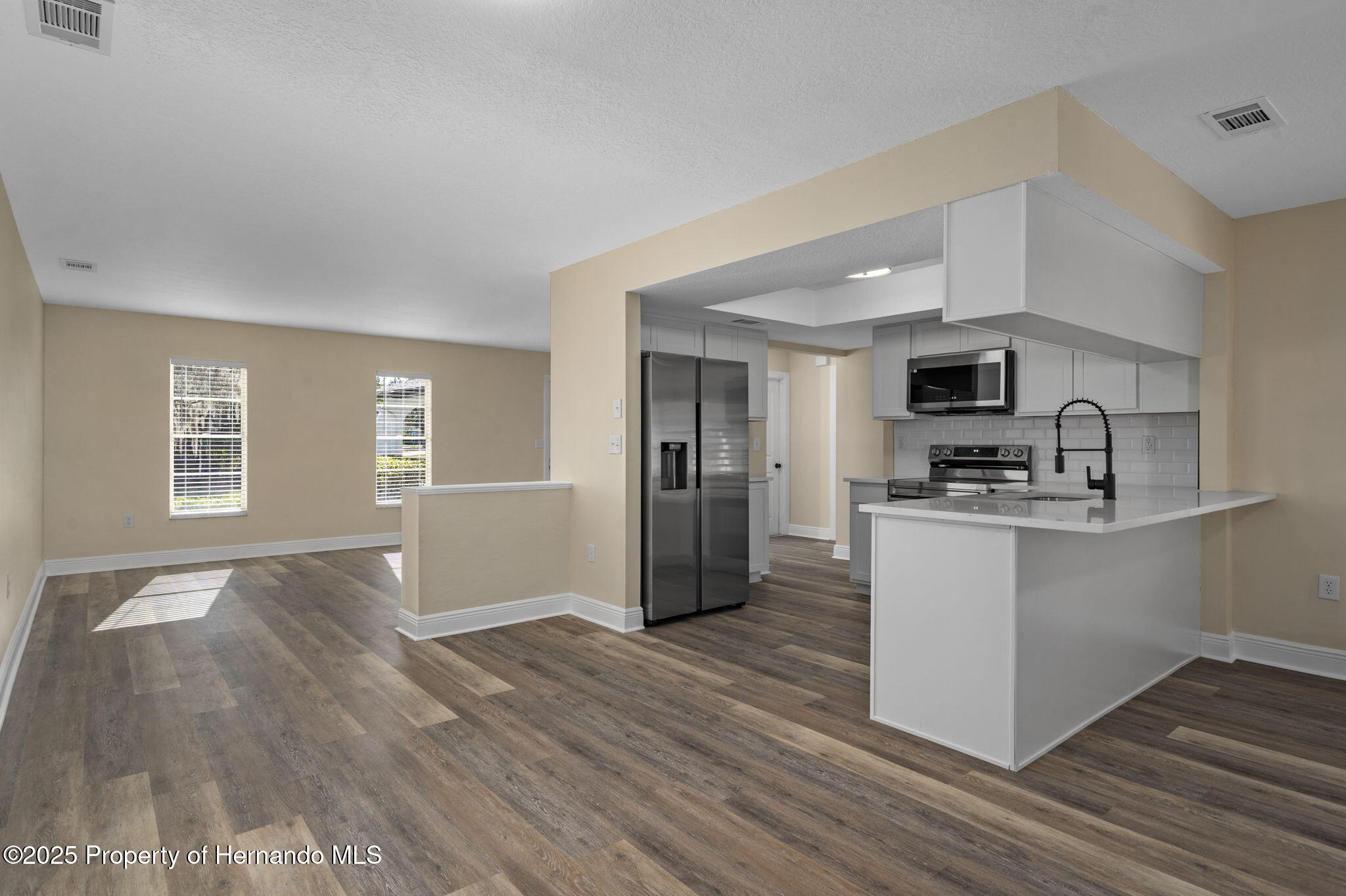 14031 Barlington Street