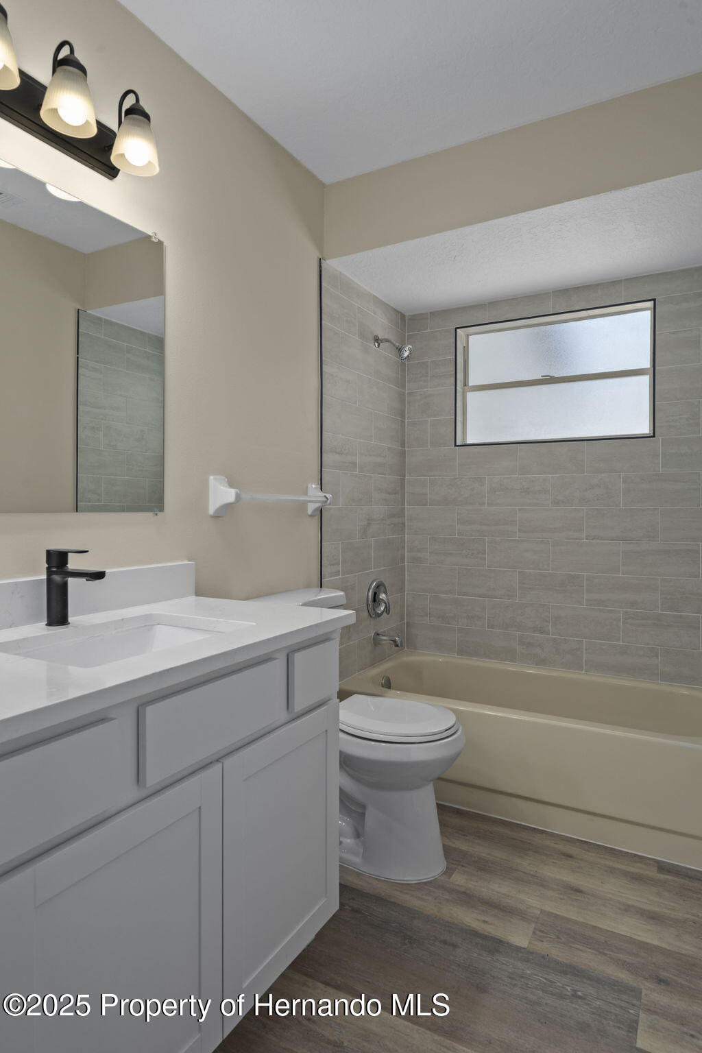 14031 Barlington Street