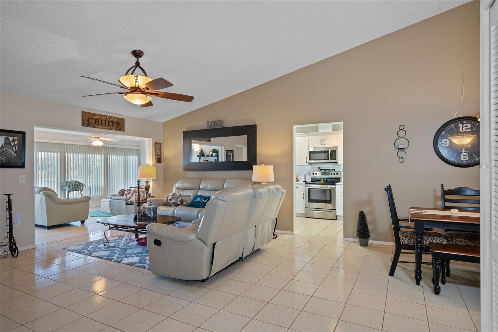 7562 HEATHER WALK DR