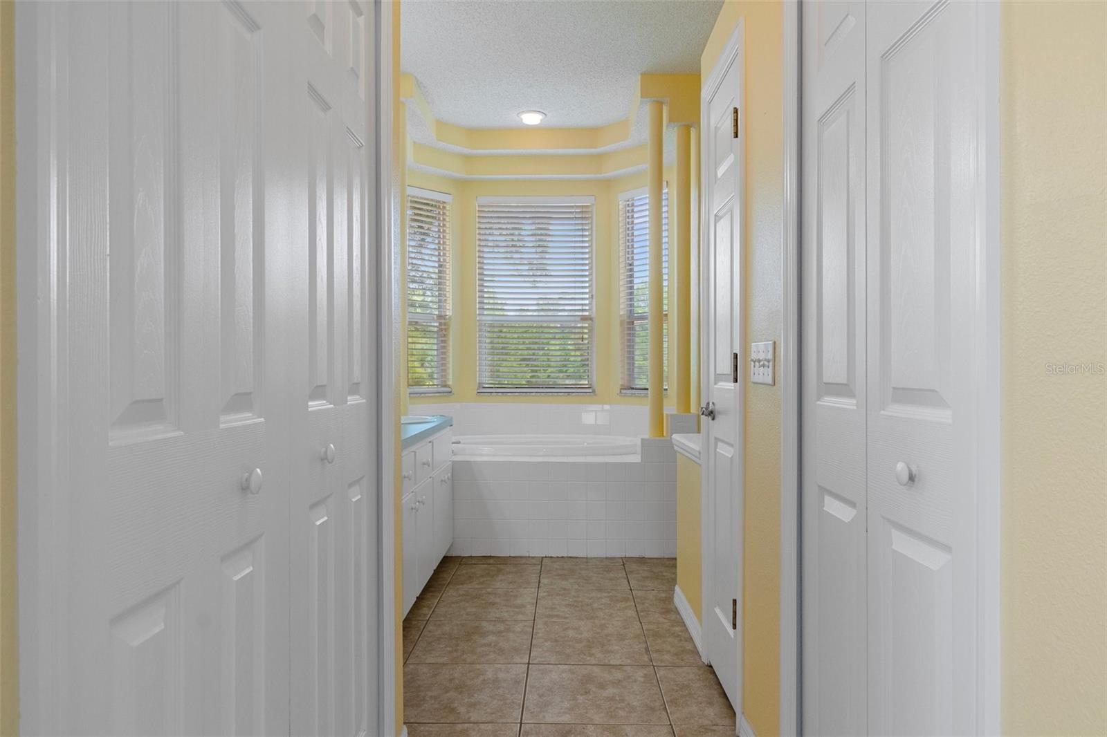 8382 CHRISTOPHER LN