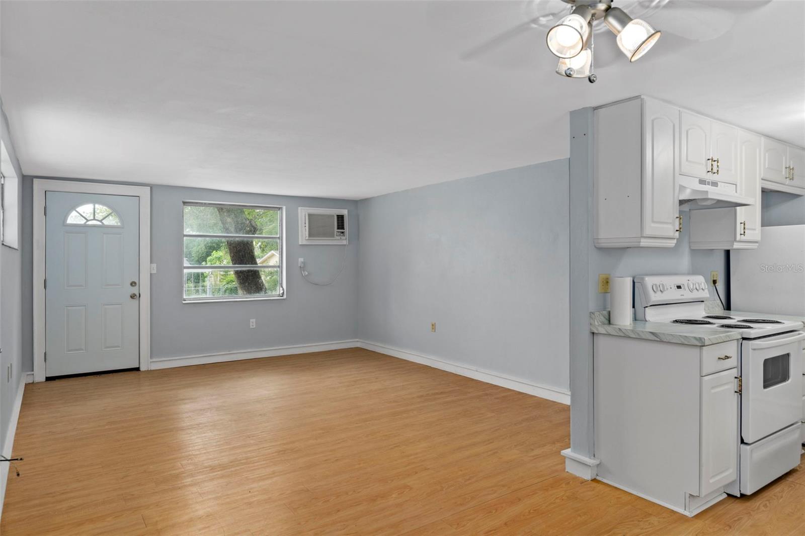 13 OAK KNOLL ST